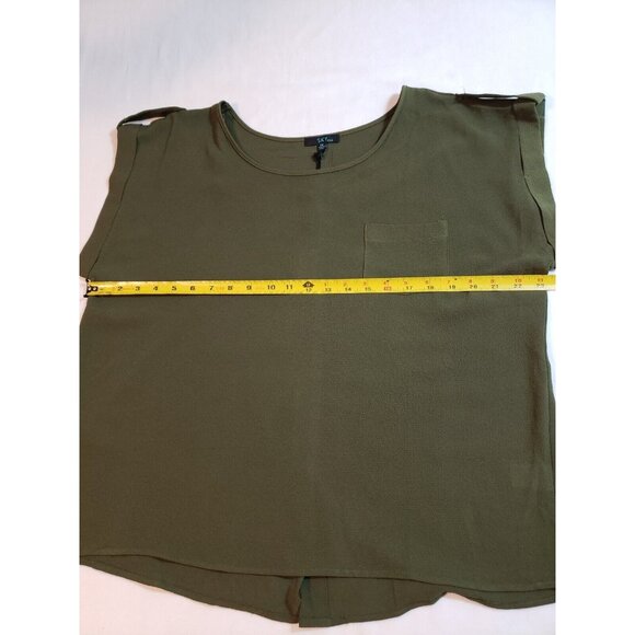 Sky Plus Womens Olive Button-Back 2X Blouse With Pocket & Shoulder Detail - Picture 10 of 14